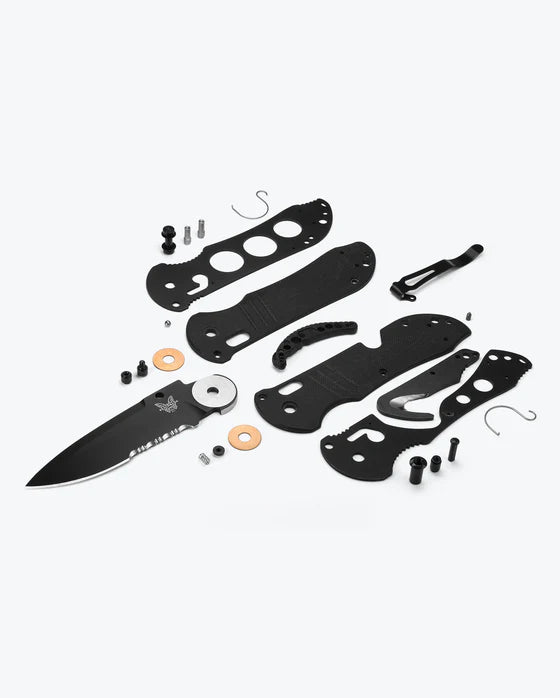 Benchmade Tactical Triage Partial Serrated w/ Seatbelt Cutter