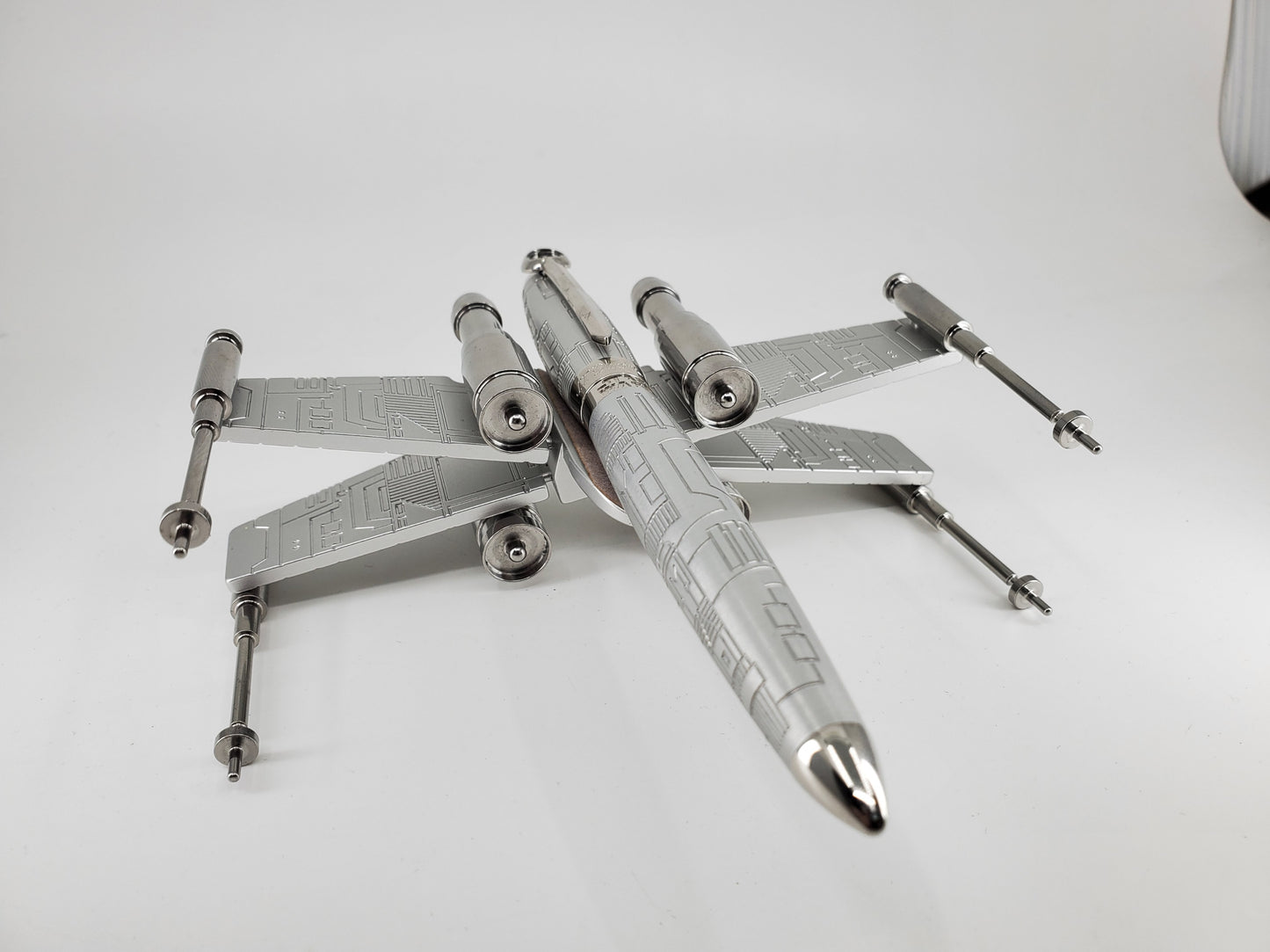 S.T. Dupont Paris STAR WARS X-Wing Fountain Pen 14k Gold Medium Limited Edition 244 of 1977
