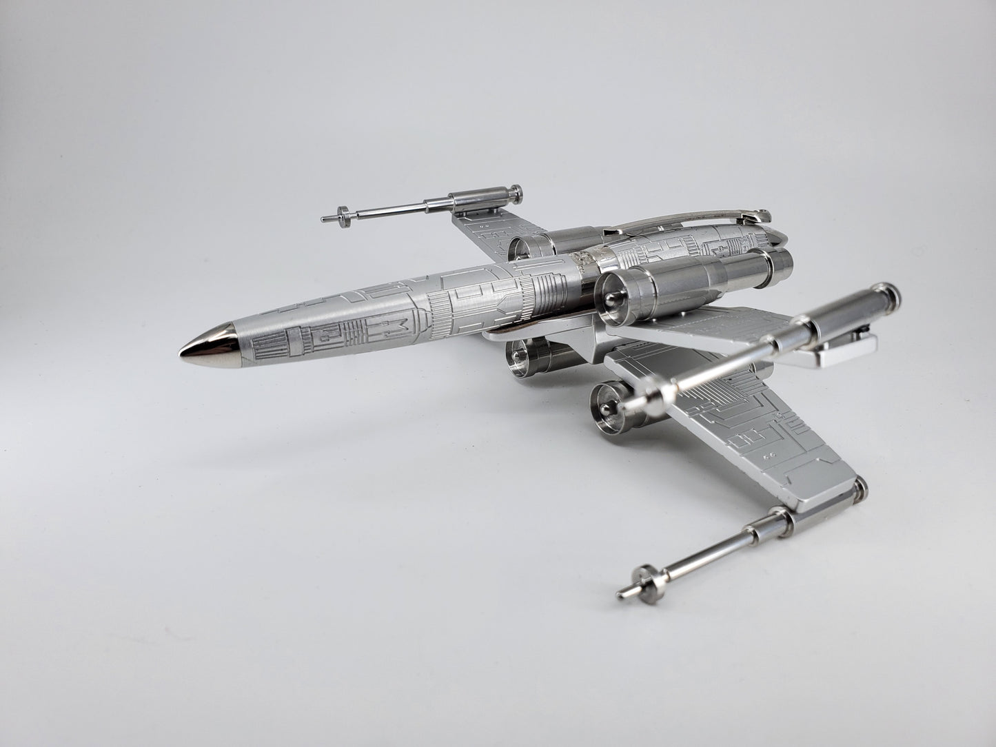 S.T. Dupont Paris STAR WARS X-Wing Fountain Pen 14k Gold Medium Limited Edition 244 of 1977
