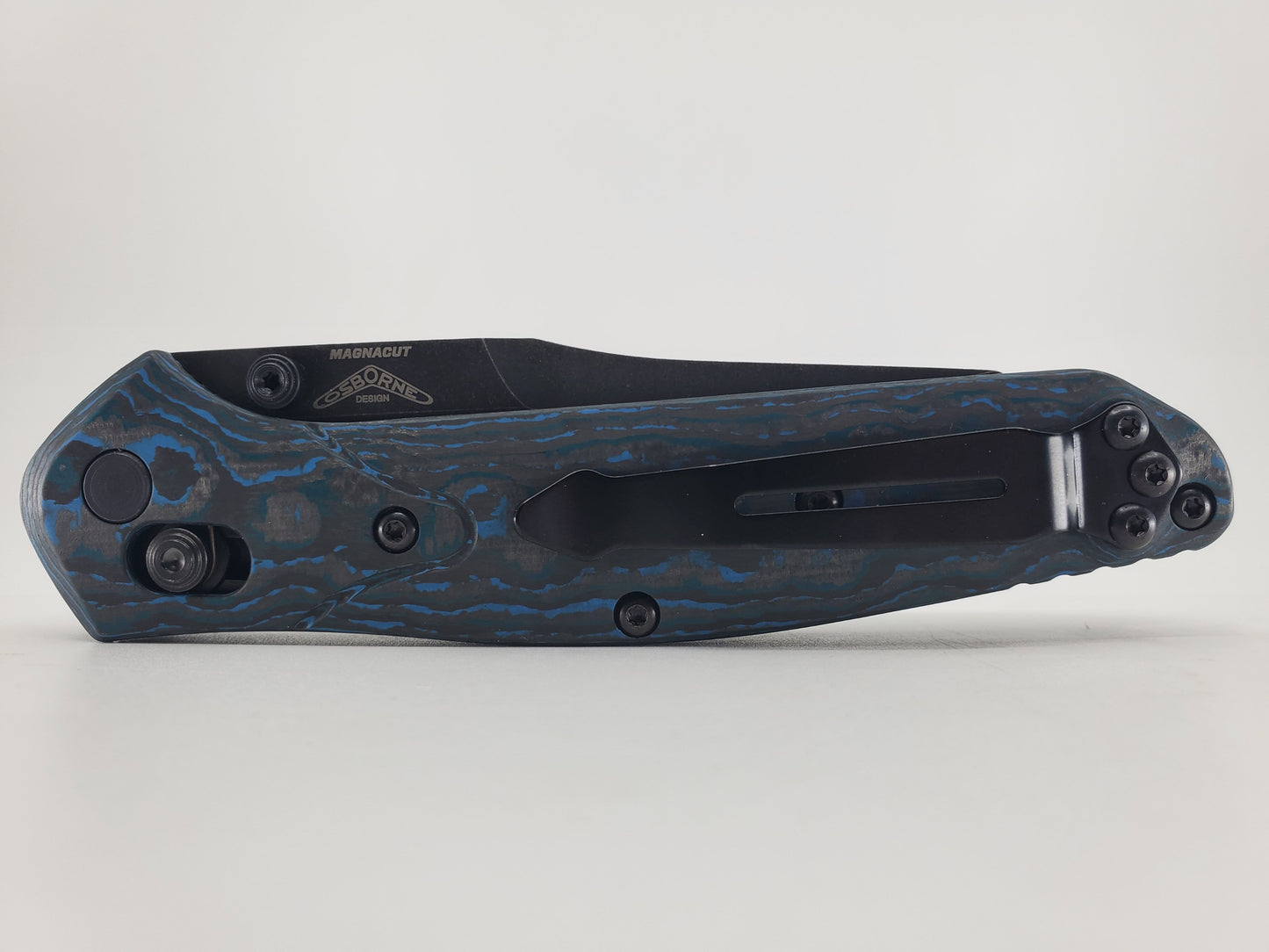 Benchmade Osborne Arctic Storm Fat Carbon Magnacut Axis Lock Folding Knife