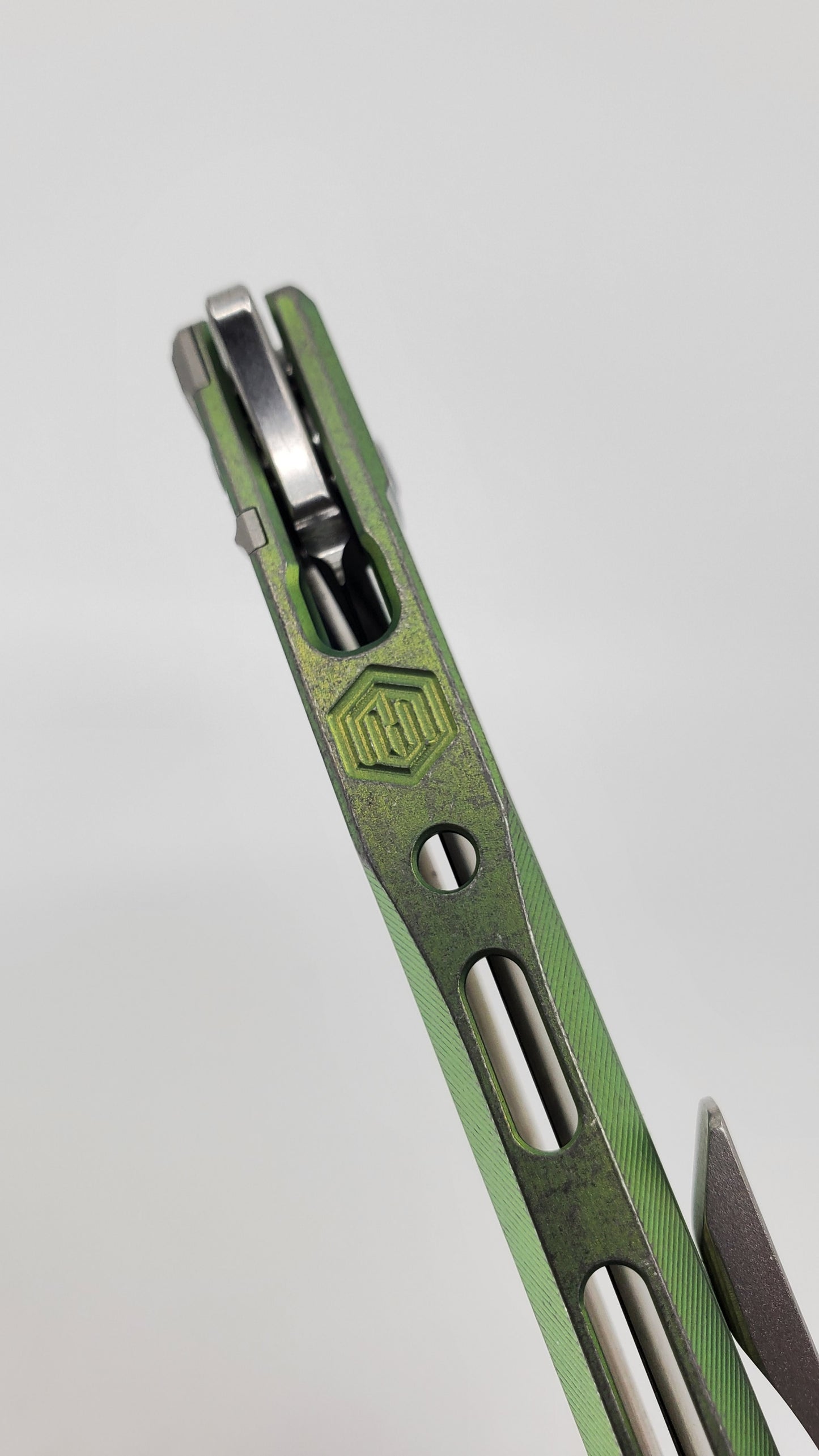 MachineWise Sonora Green Distress (20CV | Titanium Bolster) #734 - BLEMISHED