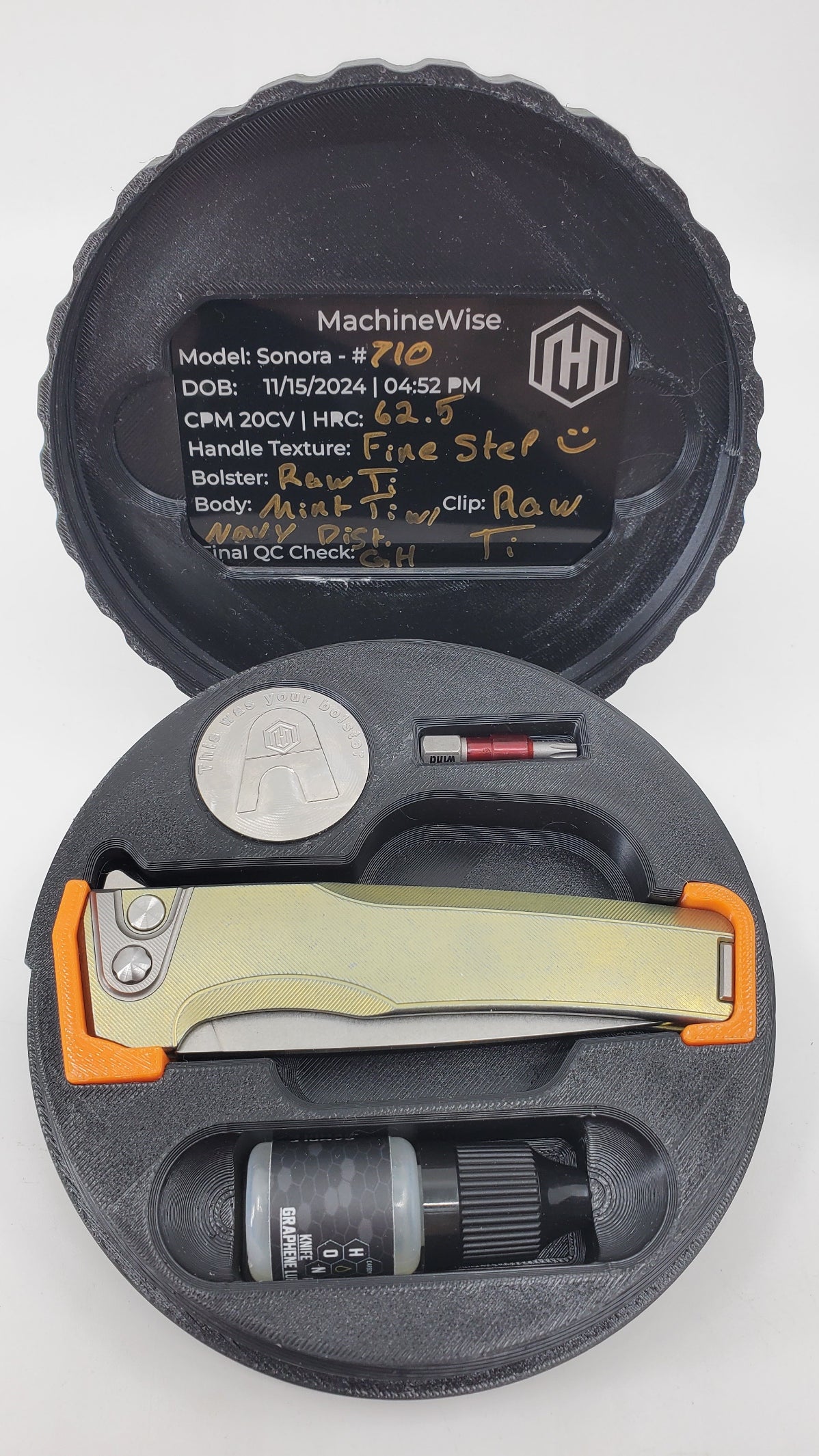 *Consignment* MachineWise Sonora #710 Mint w/ Navy Distress (20CV | Titanium Bolster) Buttonlock Folding Knife