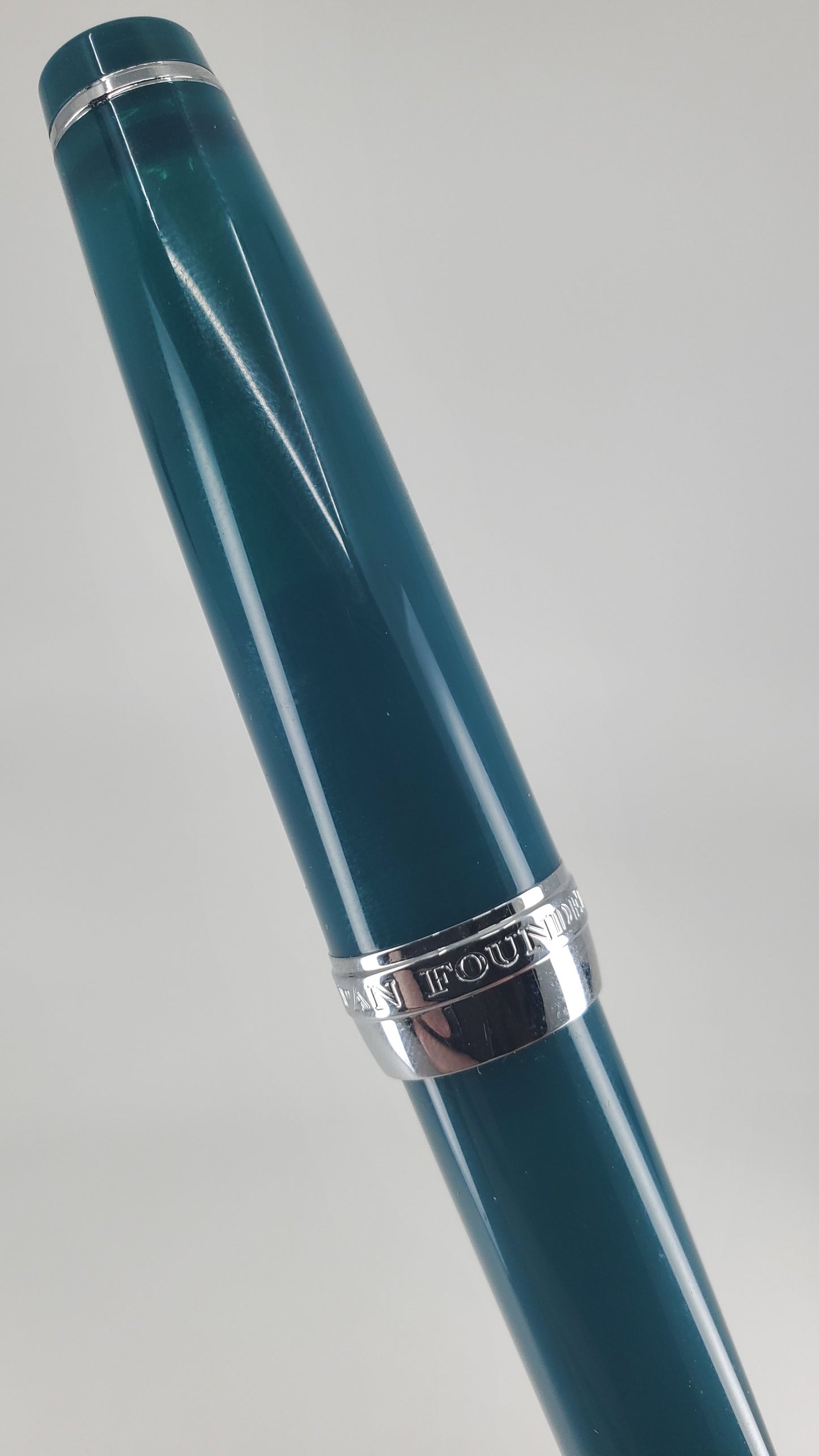Sailor Professional Gear Slim Ocean Fountain Pen 14k Gold Medium Nib