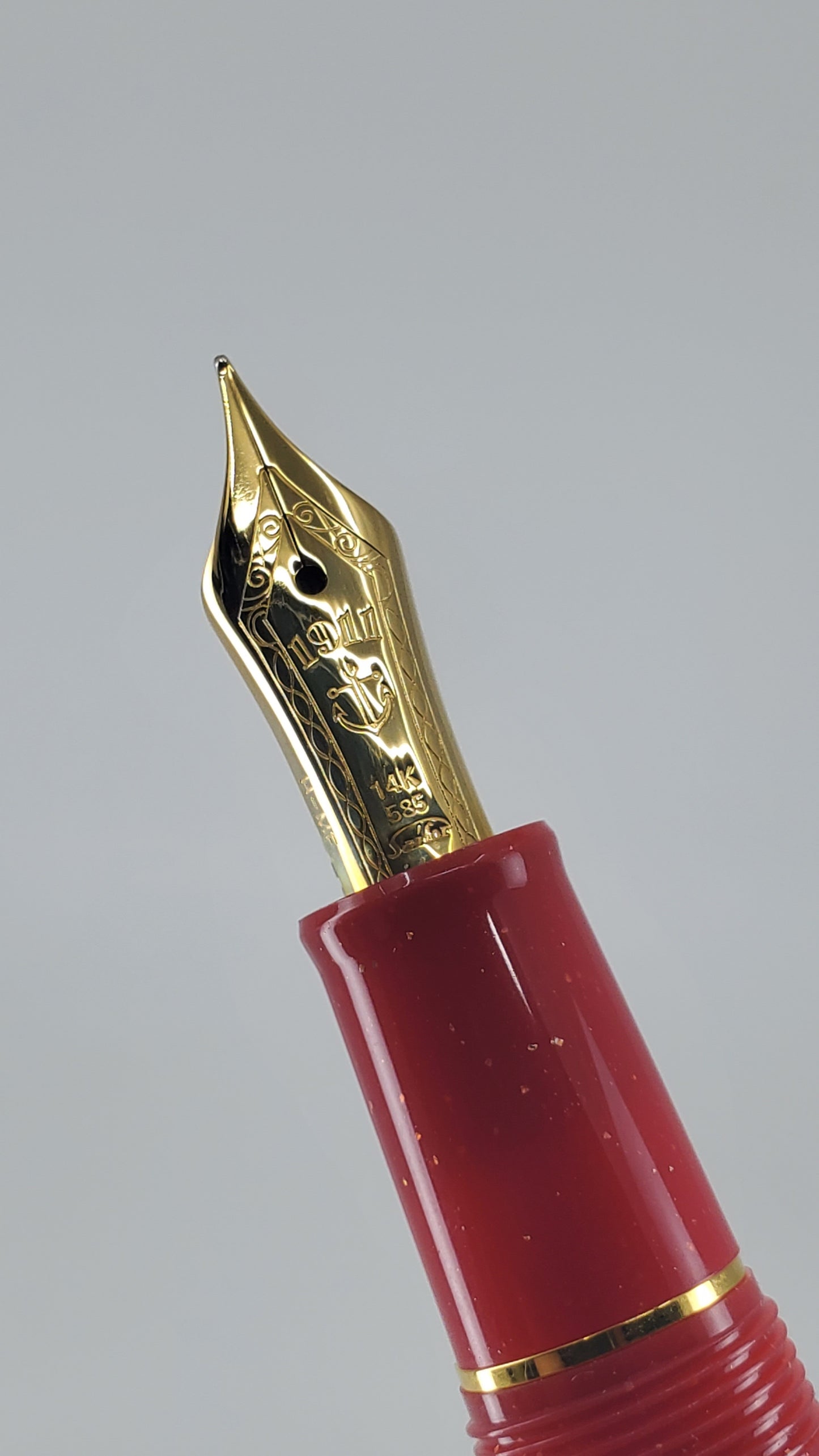 Sailor Shikiori Fairy Tale Ruby Red Fountain Pen 14k Gold Medium Fine Nib