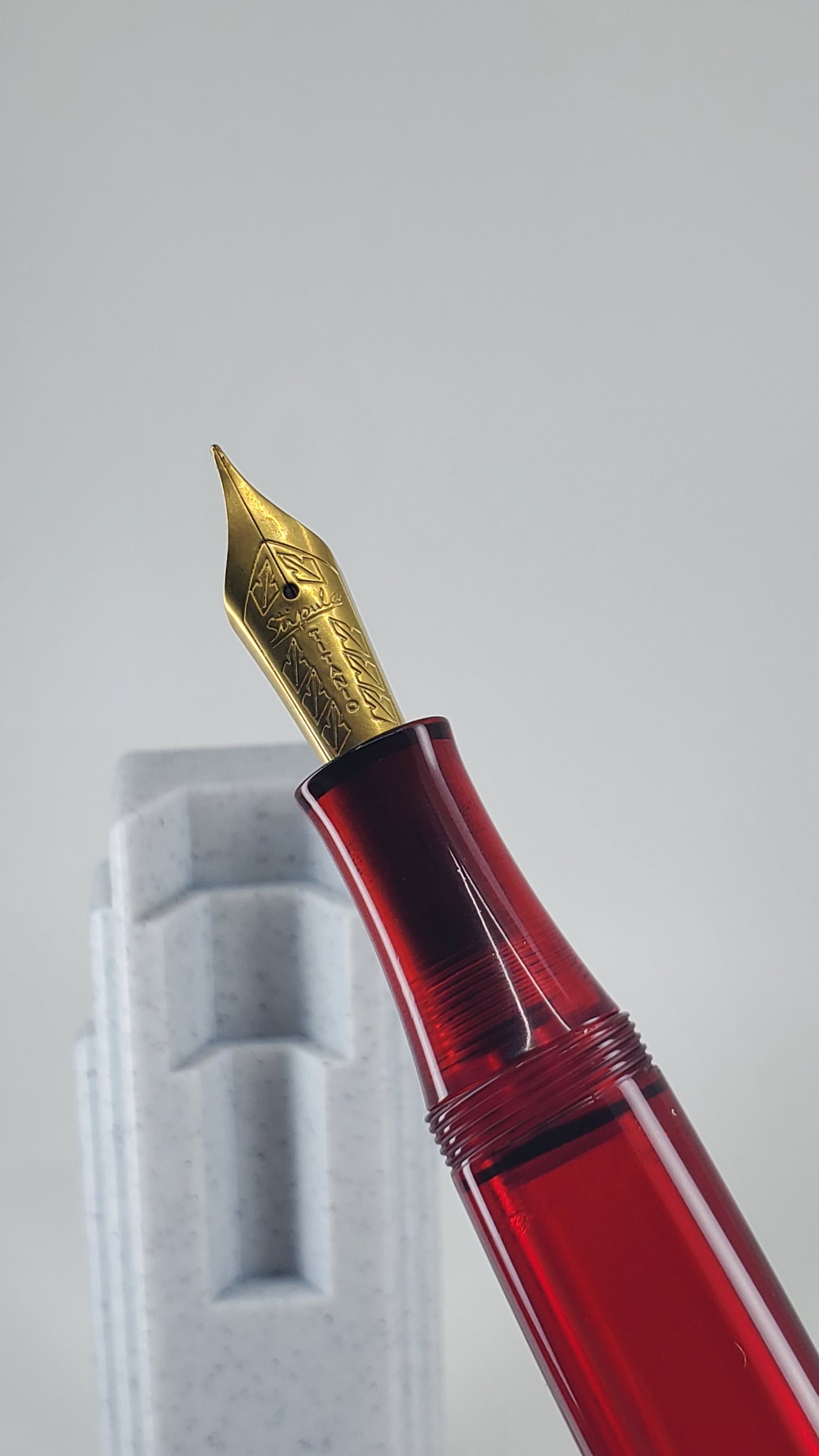 Stipula Etruria Rainbow Clear Red Resin Fountain Pen