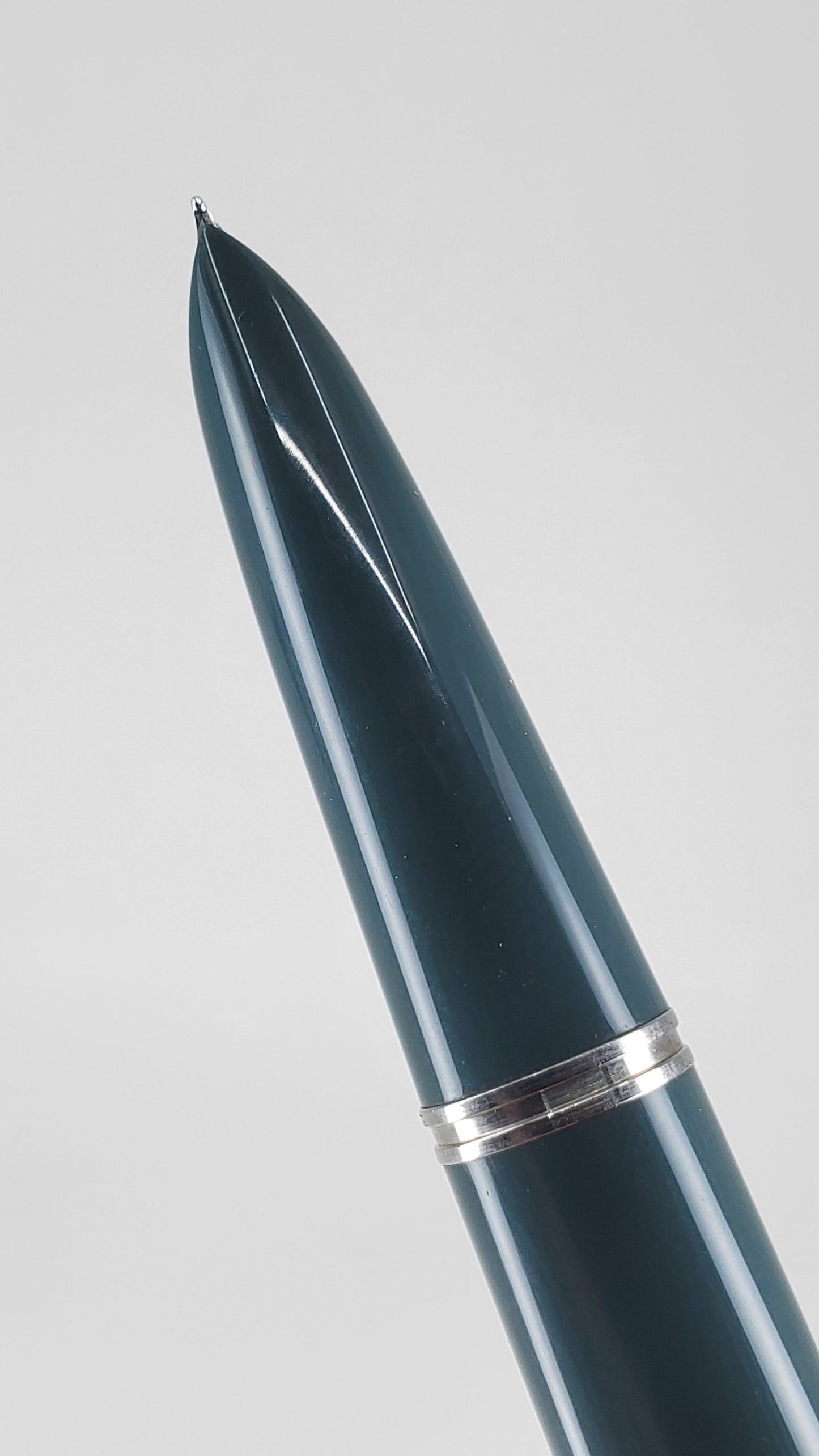 *Consignment* Parker 51 Vintage Navy Grey Fountain Pen Medium