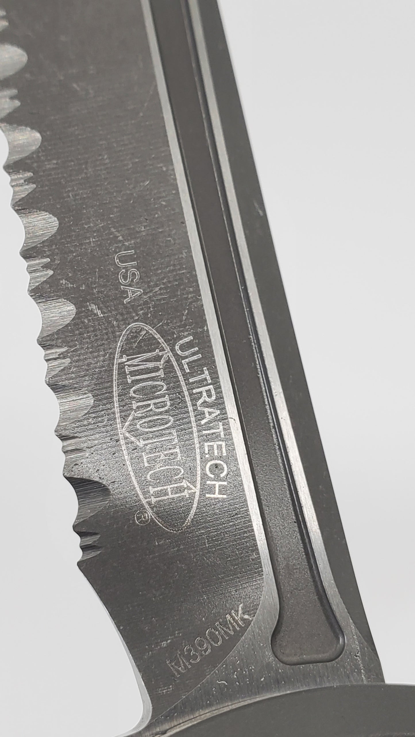 Microtech Ultratech ZBP T/E Natural Clear Apocalyptic Full Serrated Out the Front Knife