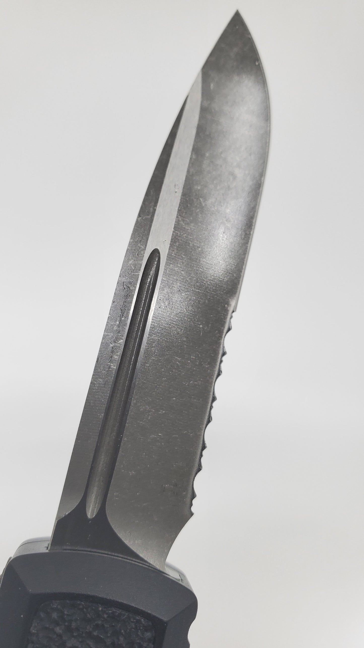 Microtech Daytona S/E Signature Series Apocalyptic Partial Serrated Out the Front Knife