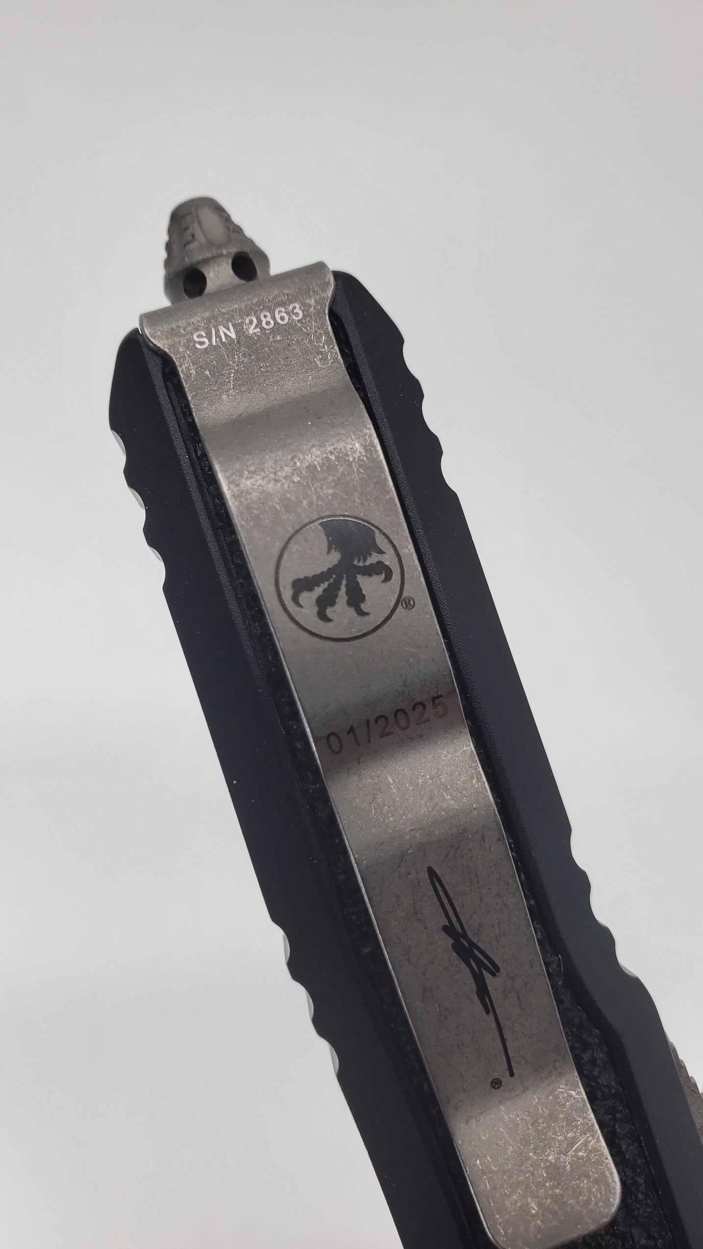 Microtech Daytona S/E Signature Series Apocalyptic Partial Serrated Out the Front Knife