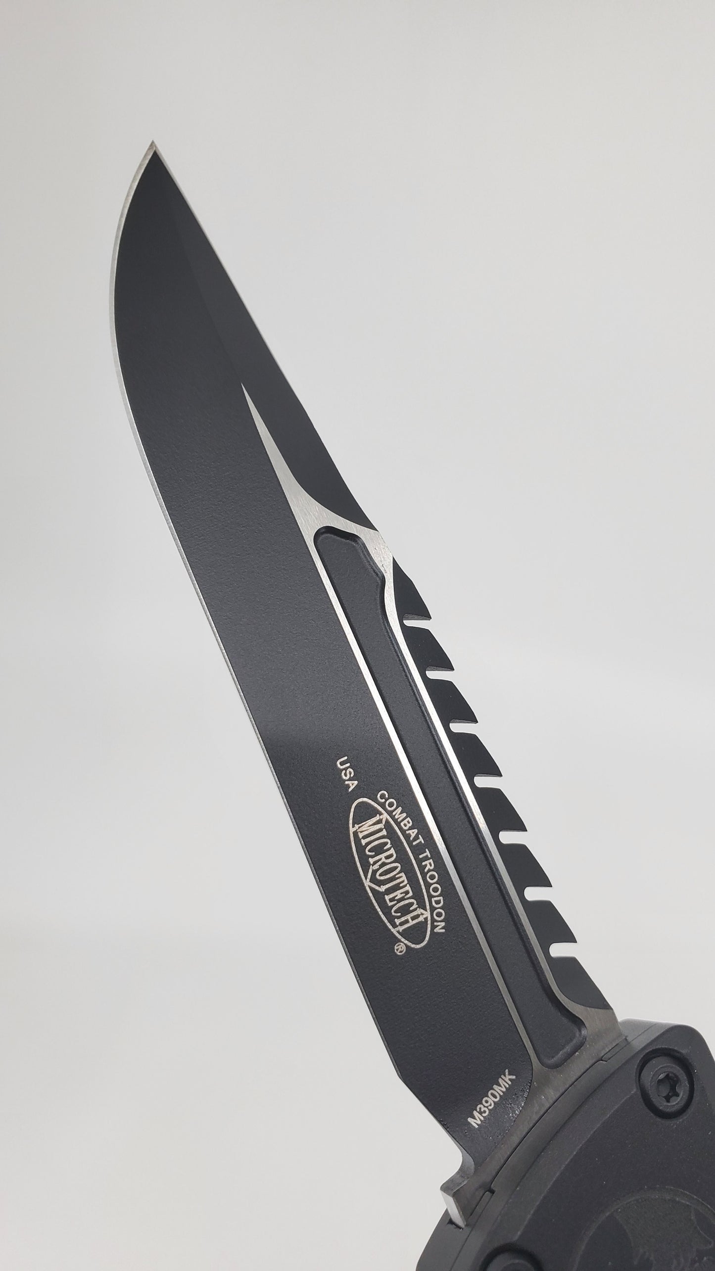 Microtech Combat Troodon Gen III Interceptor Signature Series Tactical Out the Front Knife