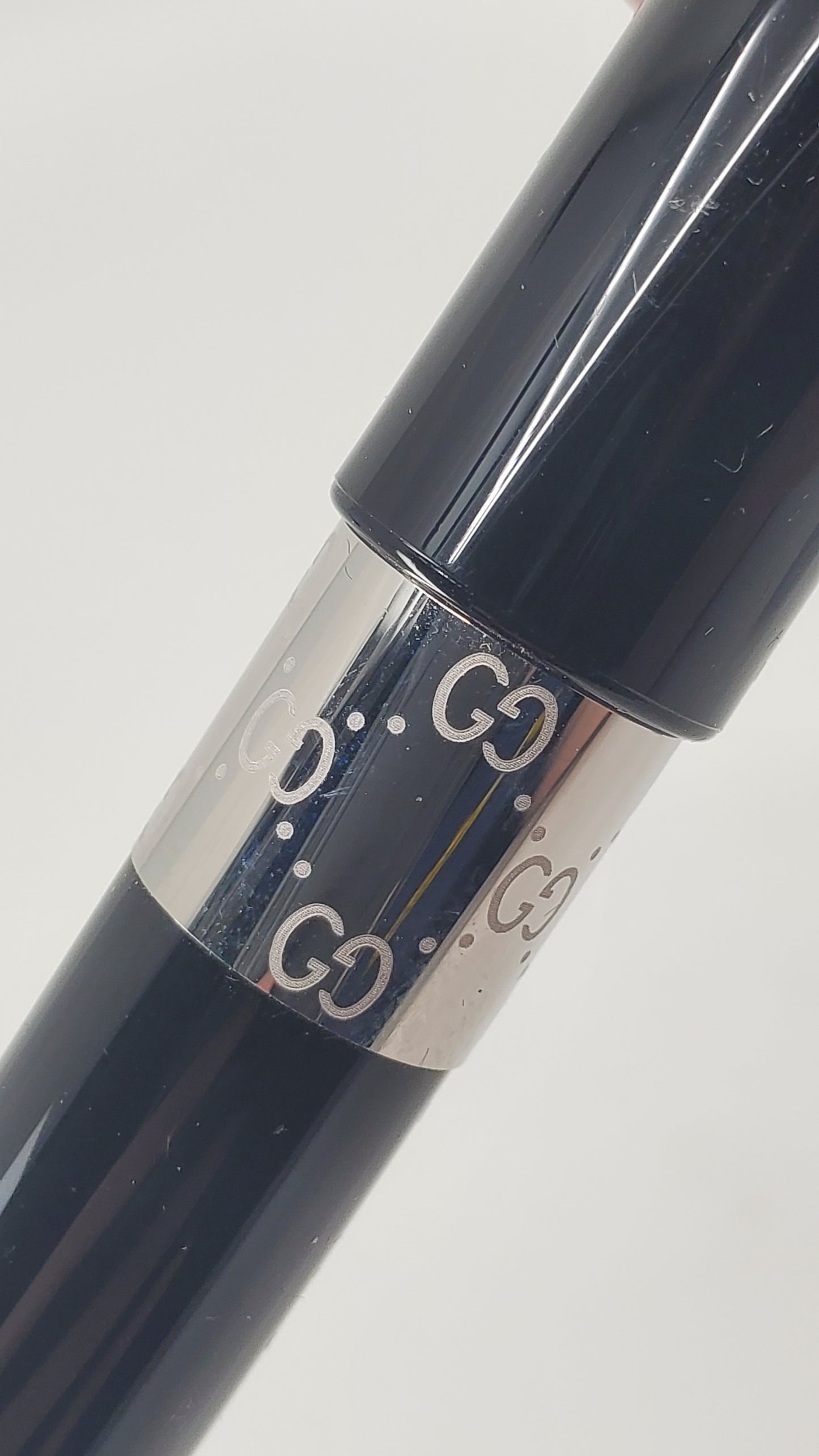 *Consignment* Gucci Sigaro Fountain Pen 18k Gold Medium Nib