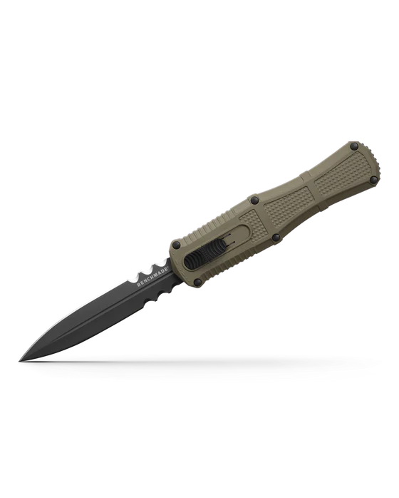 Benchmade Claymore Out the Front