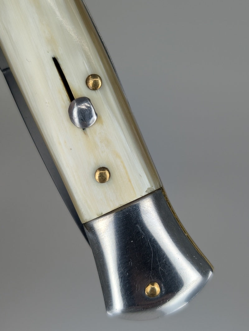 *Consignment* Armando Beltrame Horn Handle Black Blade Italian Stiletto Auto Folding Knife