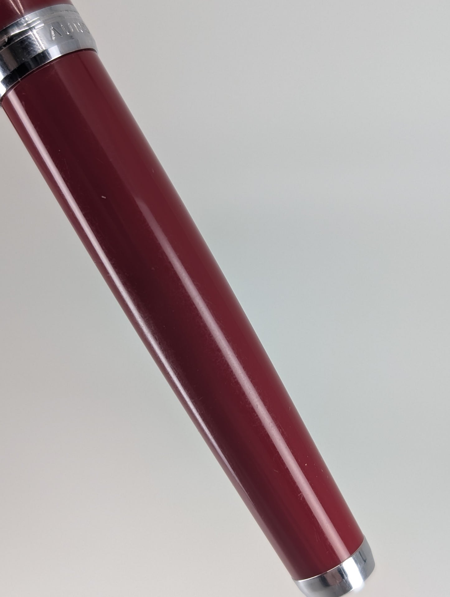 *Consignment* Aurora Talentum Red Fountain Pen Medium Nib