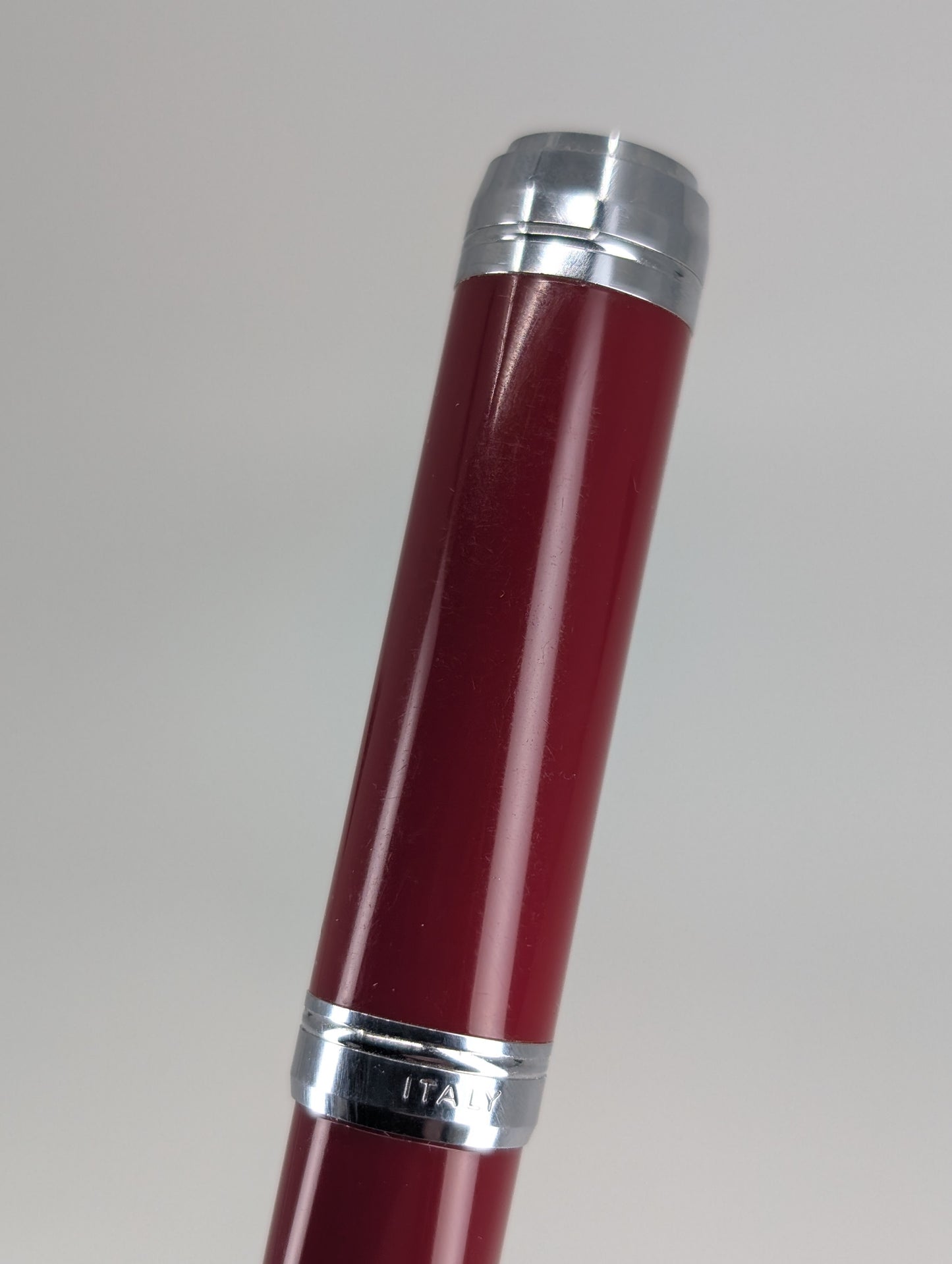 *Consignment* Aurora Talentum Red Fountain Pen Medium Nib