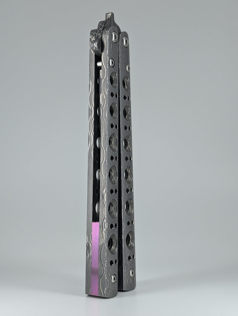 *Consignment* Benchmade Gold Class Reptilian Damascus Live Blade Balisong 42-101