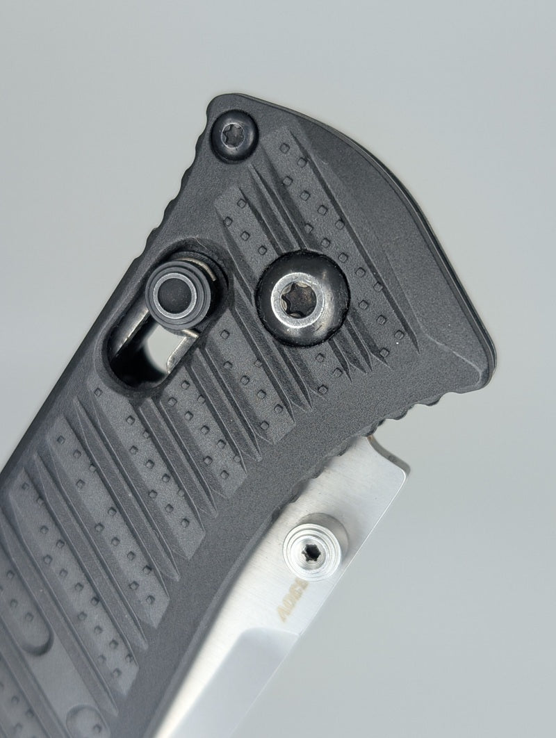 *Consignment* Benchmade Mini Presidio II Black Axis Lock Folding Knife