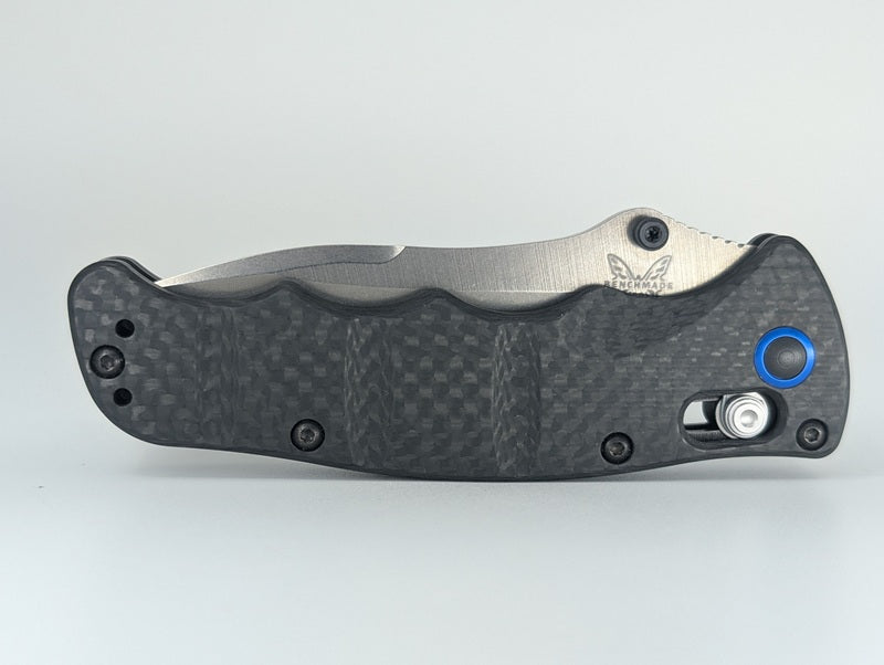 Benchmade-Nakamura-Axis-Lock-Knife-Front