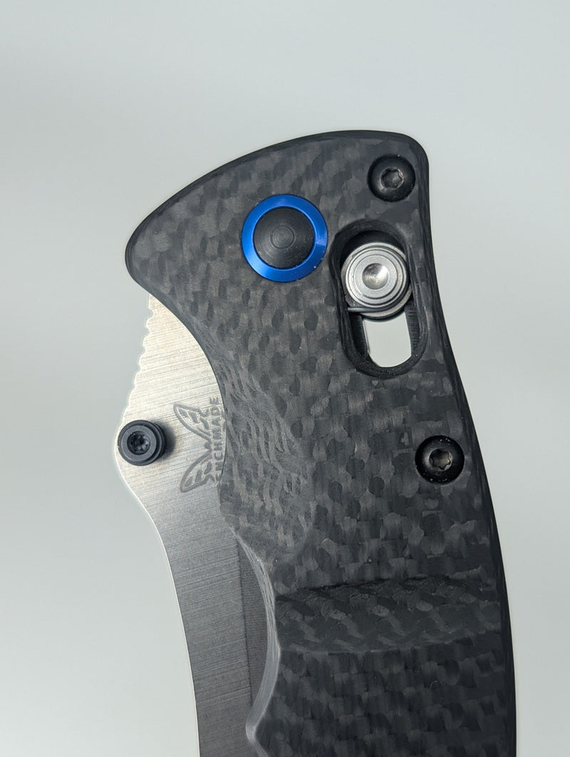 Benchmade-Nakamura-Axis-Lock-Knife-Pivot