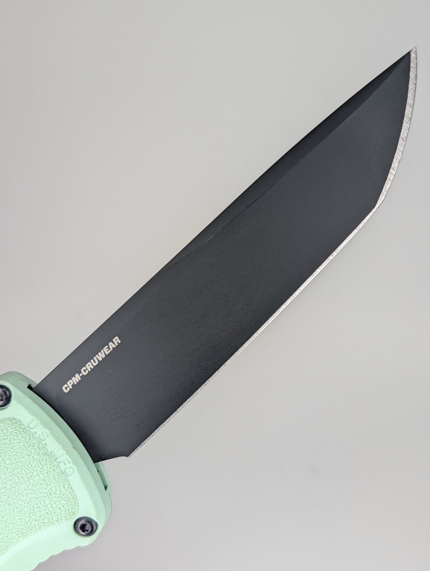*Consignment* Benchmade Shootout Sea Foam Green Out the Front Knife