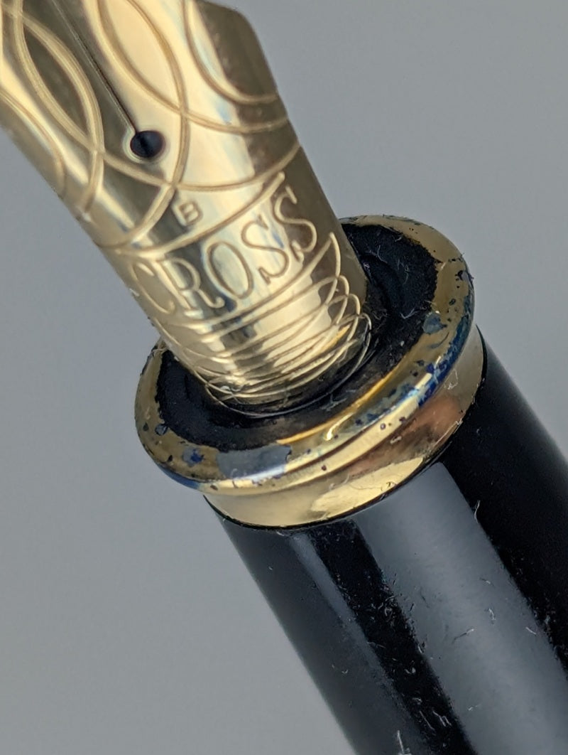*Consignment* Cross Townsend Black Lacquer Fountain Pen 18k Gold Broad Nib