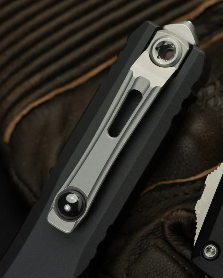 Microtech Ultratech Gen III ZBT D/E Stonewash Full Serrated Out the Front Knife