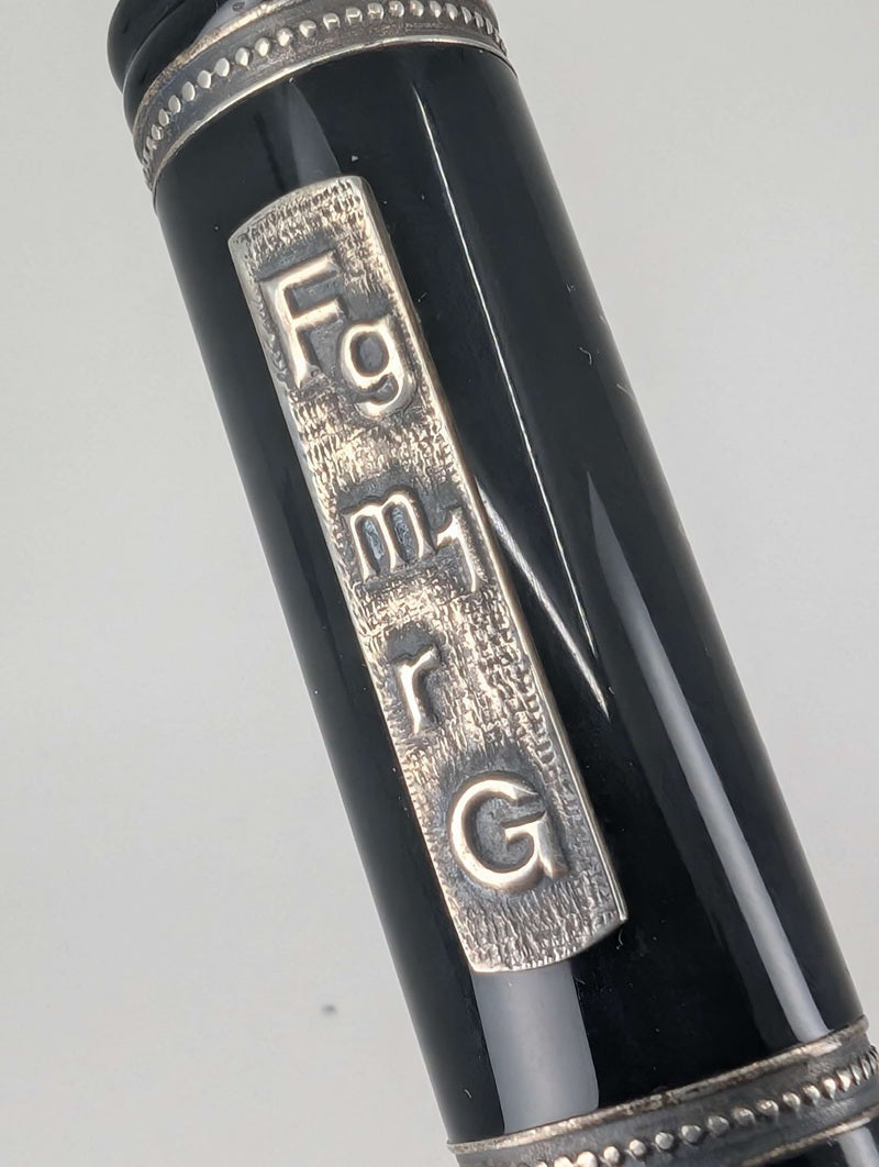 *Consignment* Delta Isaac Newton Special Limited Edition Fountain Pen 18k Gold Broad Nib