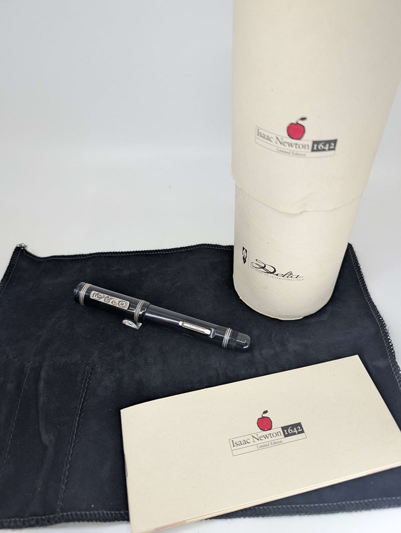 *Consignment* Delta Isaac Newton Special Limited Edition Fountain Pen 18k Gold Broad Nib