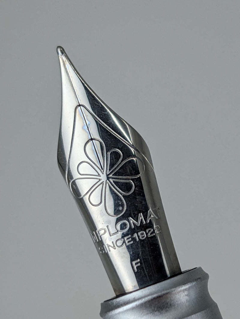 *Consignment* Diplomat Aero Antique Rose Fountain Pen Steel Fine Nib