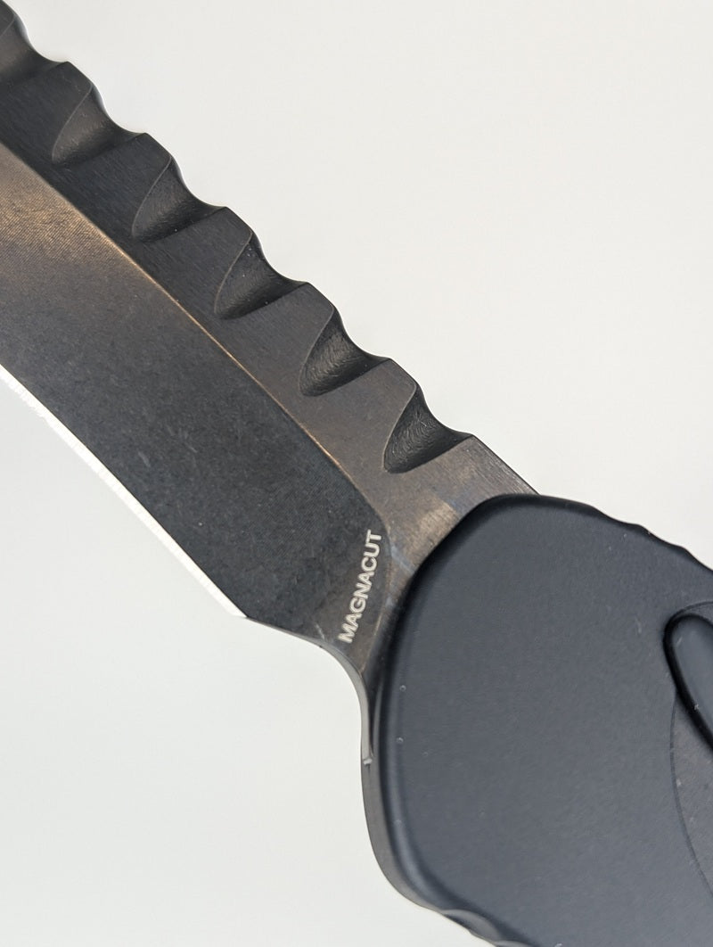 *Consignment* Heretic Knives Hydra Recurve DLC Tactical Single Action Out the Front Knife