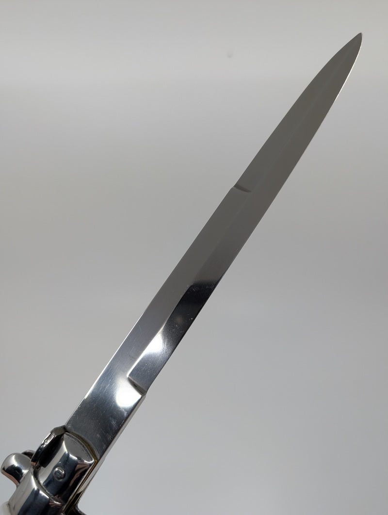 *Consignment* Italian Stiletto 6 in. Blade Acrylic Handle Auto Folding Knife