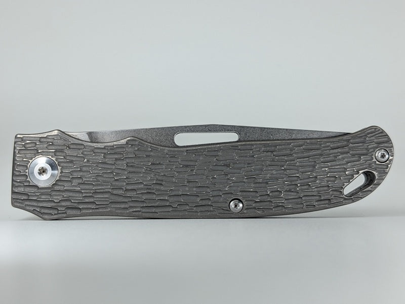 JE-Made-New-York-Special-Jigged-Titanium-Back