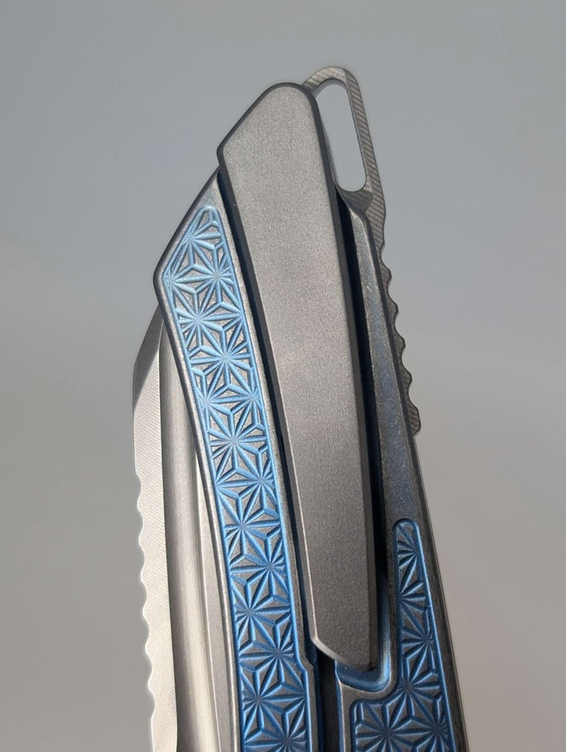 MachineWise Mojave Ice Blue Fade w/ Distress (20CV | Lightwash | Stars Handle) Framelock Folding Knife 162 *BLEM*