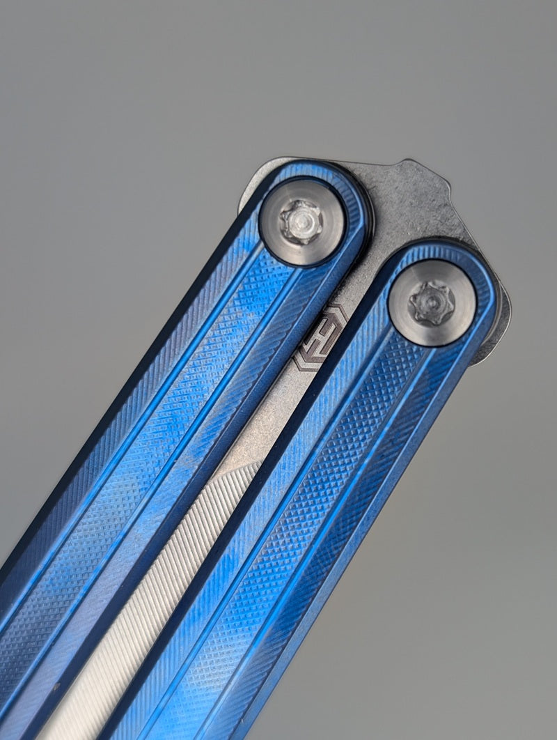 MachineWise Opus V2 Sky Blue Live Blade Balisong
