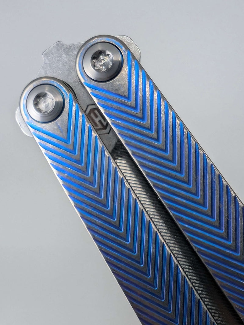 MachineWise Serif ( S35VN | Grade 5 Titanium | Blurple Distressed ) Live Blade Balisong #523