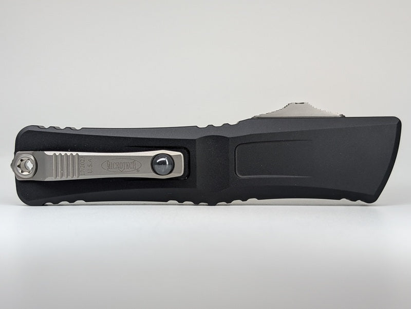 *Consignment* Microtech Combat Troodon D/E Gen III Black Stonewash Out the Front Knife