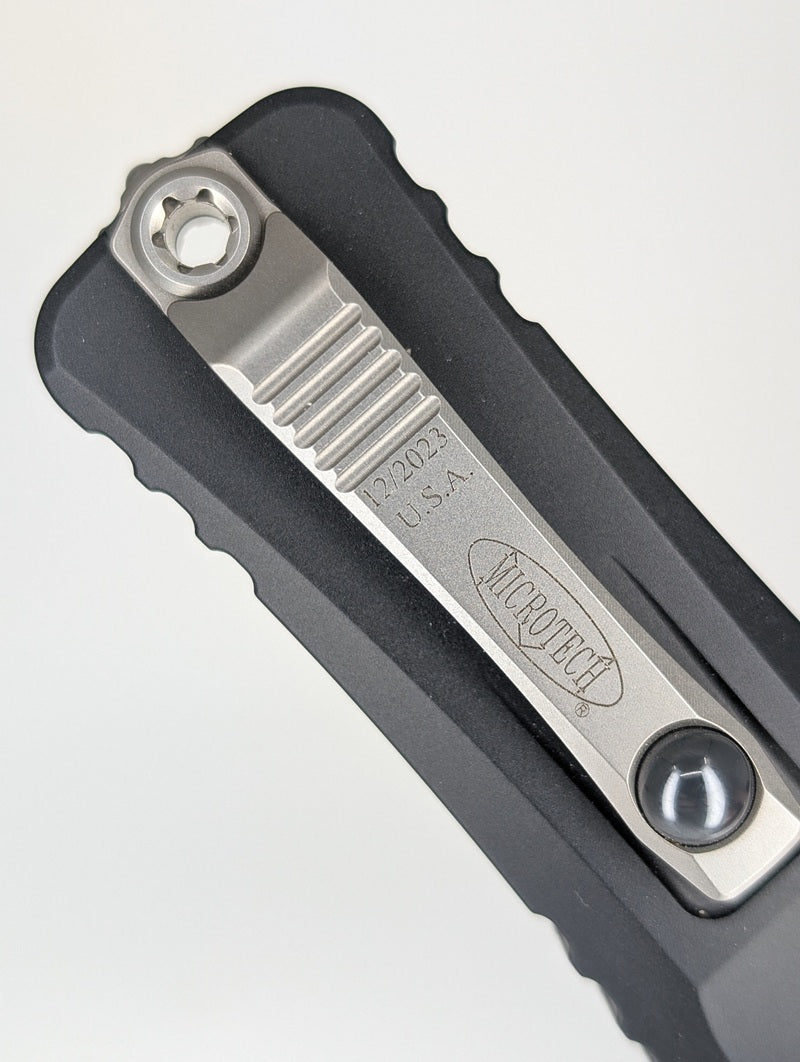 *Consignment* Microtech Combat Troodon D/E Gen III Black Stonewash Out the Front Knife