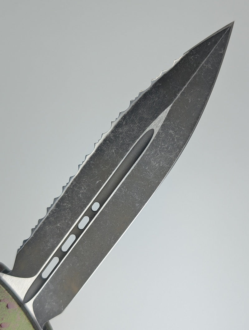 *Consignment* Microtech Combat Troodon D/E Outbreak Signature Series Deep Engraved Full Serrated Out the Front Knife