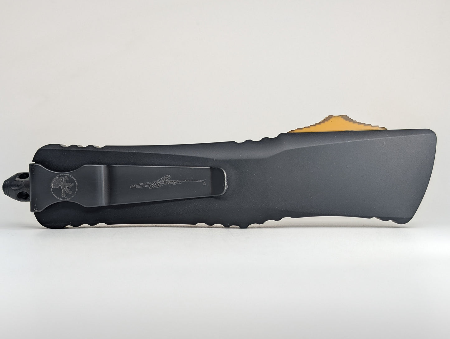 *Consignment* Microtech Combat Troodon D/E Ultem Top Damascus Blade Out the Front Knife