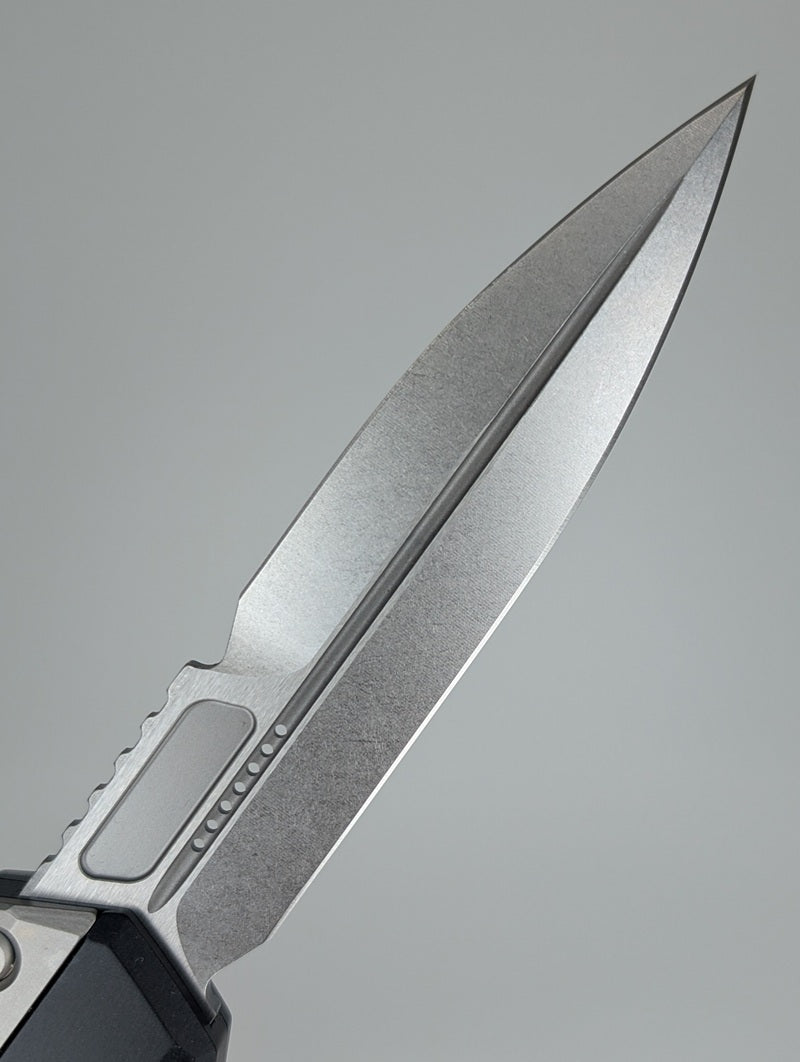 *Consignment* Microtech Glykon Bayonet Stonewash Out the Front Knife