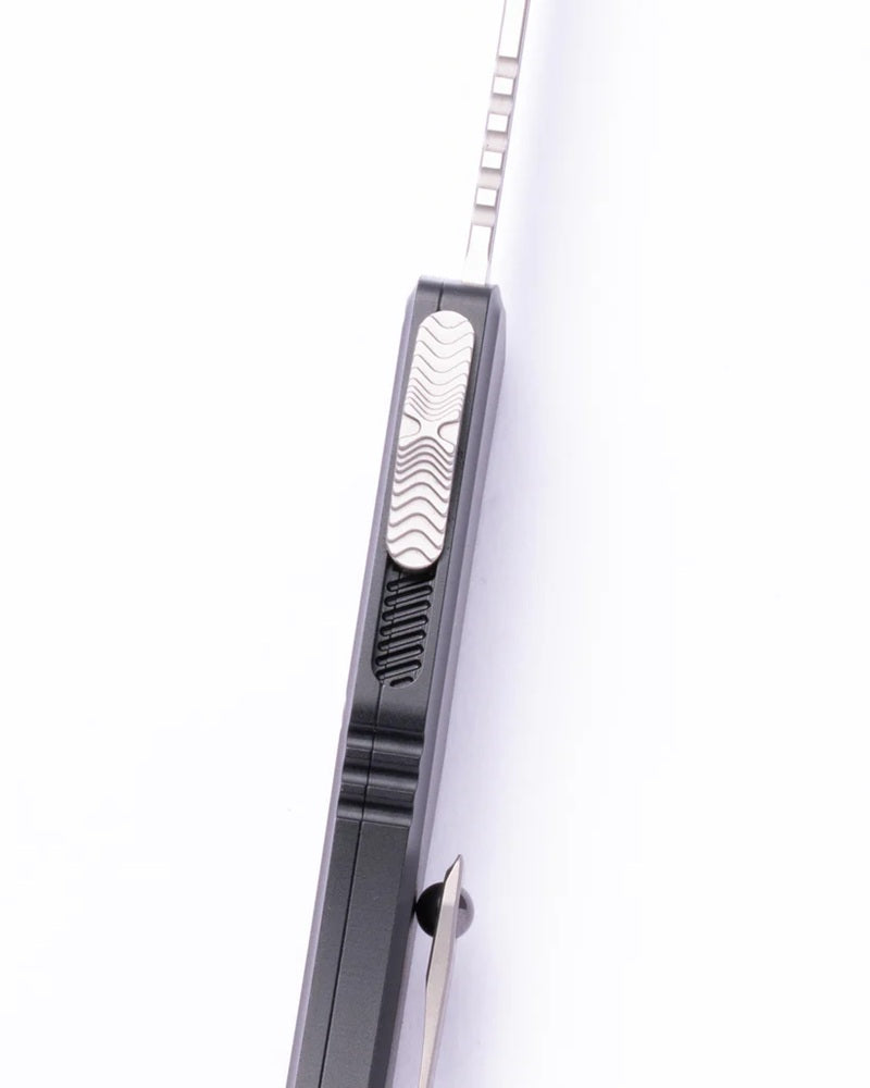 Microtech Hera II Mini S/E Black Stonewash Standard Out the Front Knife