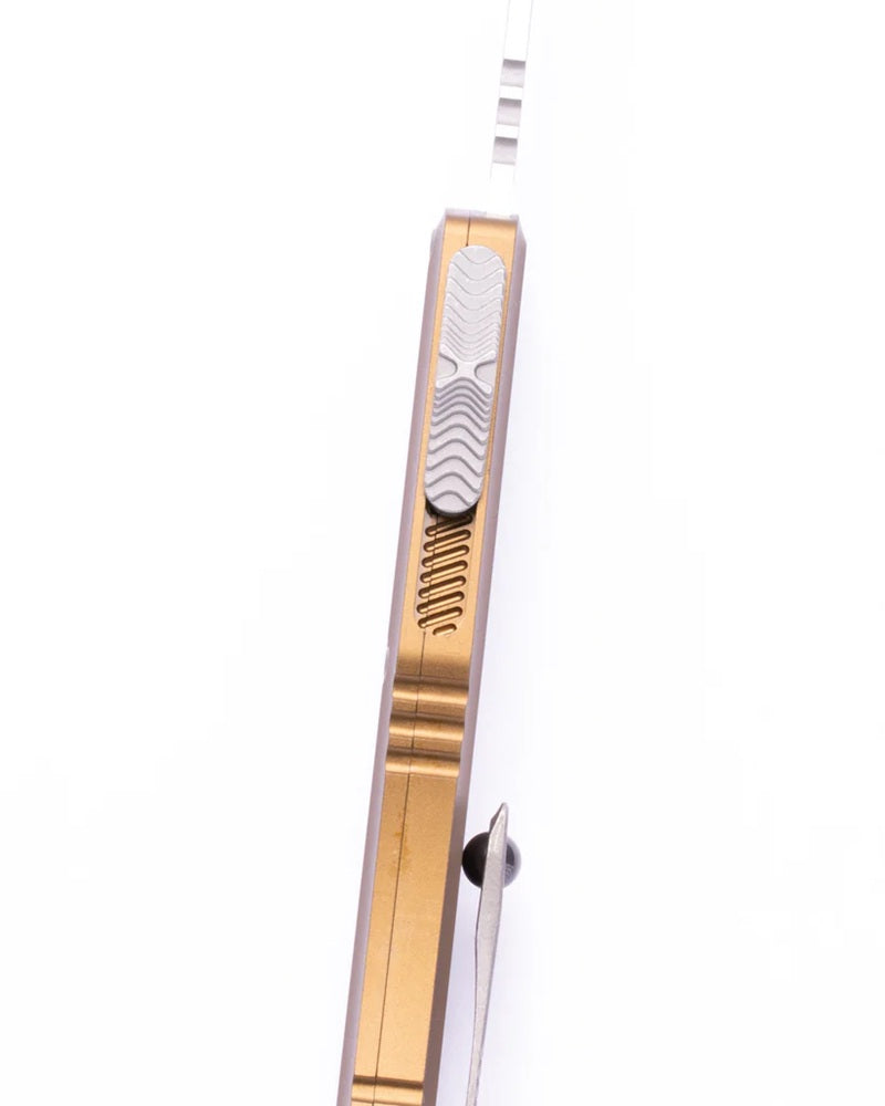 Microtech Hera II Mini S/E Tan Apocalyptic Standard Out the Front Knife