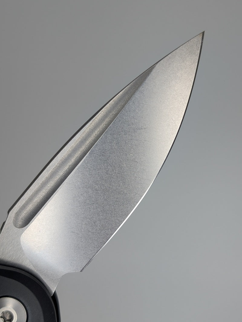 *Consignment* Microtech L.U.D.T. S/E Gen III Black Stonewash Auto Folding Knife