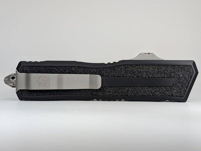 *Consignment* Microtech Scarab II S/E Gen III Stonewash Out the Front Knife