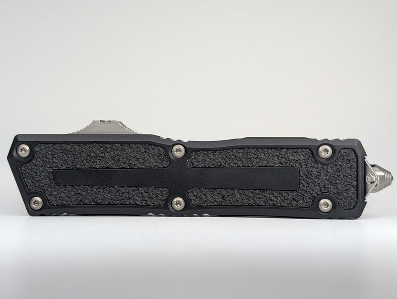 *Consignment* Microtech Scarab II S/E Gen III Stonewash Out the Front Knife