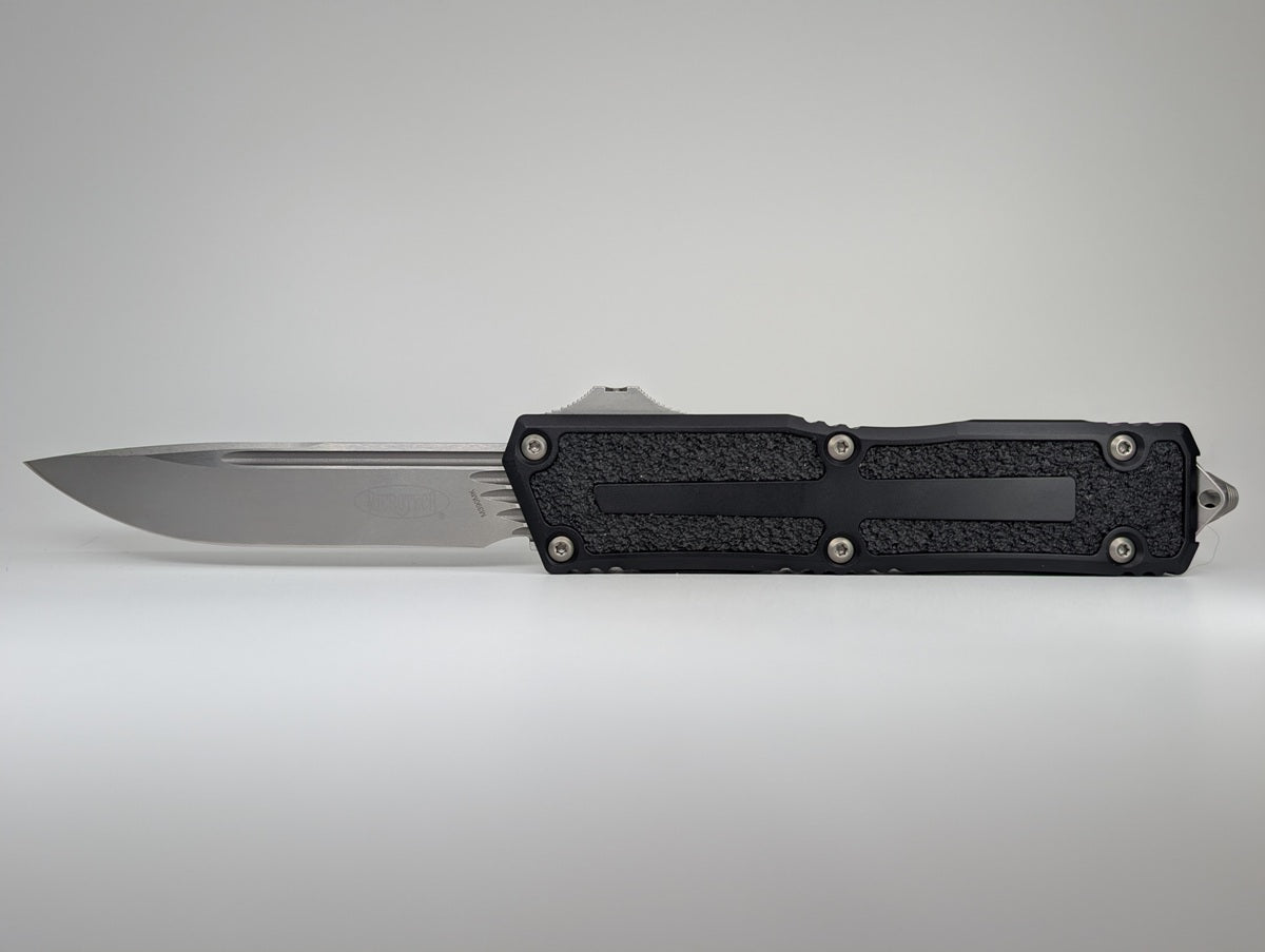 *Consignment* Microtech Scarab II S/E Gen III Stonewash Out the Front Knife
