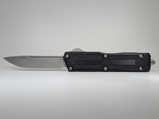 *Consignment* Microtech Scarab II S/E Gen III Stonewash Out the Front Knife