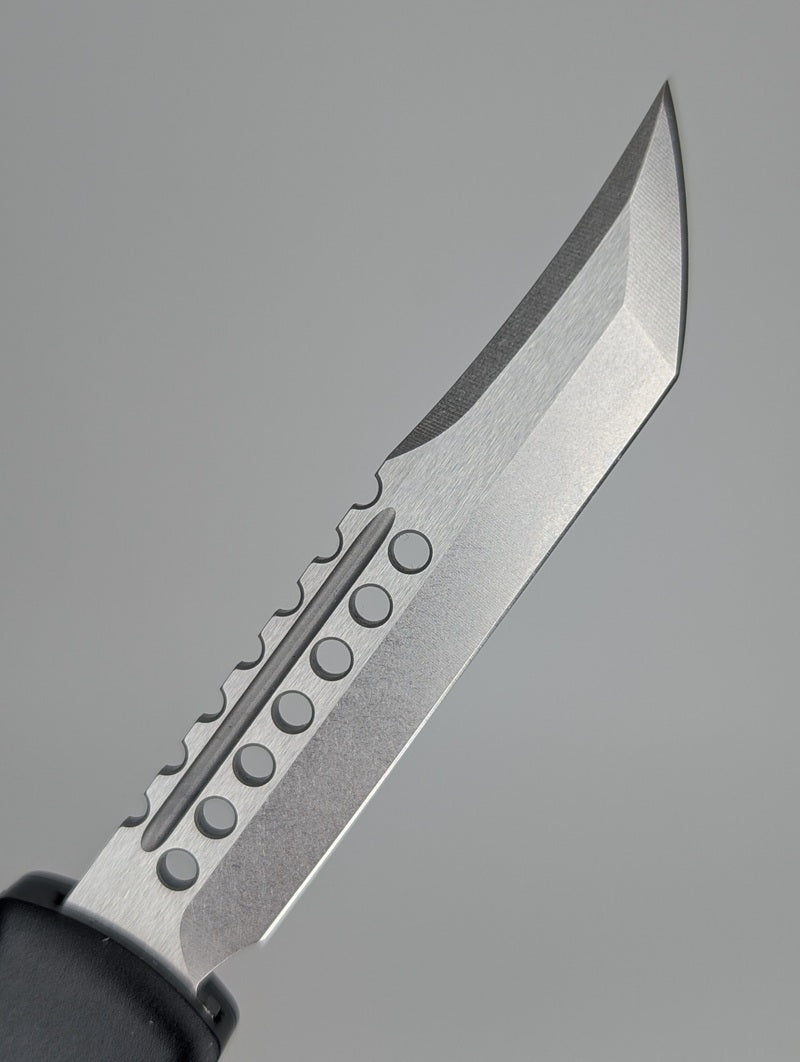 *Consignment* Microtech UTX-70 Hellhound Signature Series Stonewash Out the Front Knife