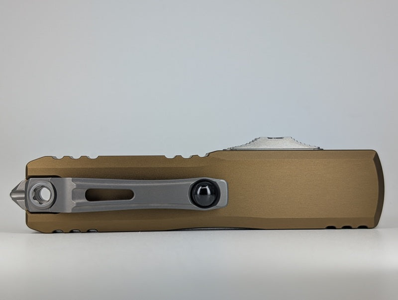 Microtech UTX-85 Gen IV D/E Tan Stonewash Out the Front Knife