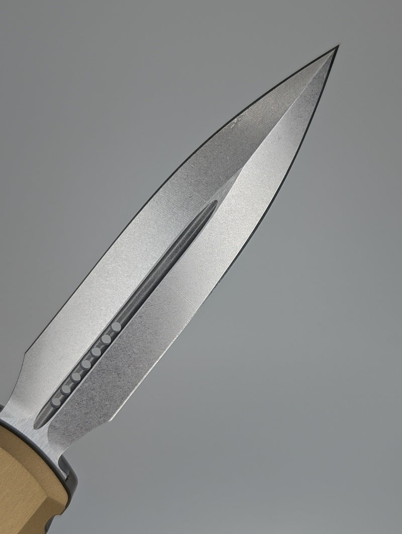 Microtech UTX-85 Gen IV D/E Tan Stonewash Out the Front Knife